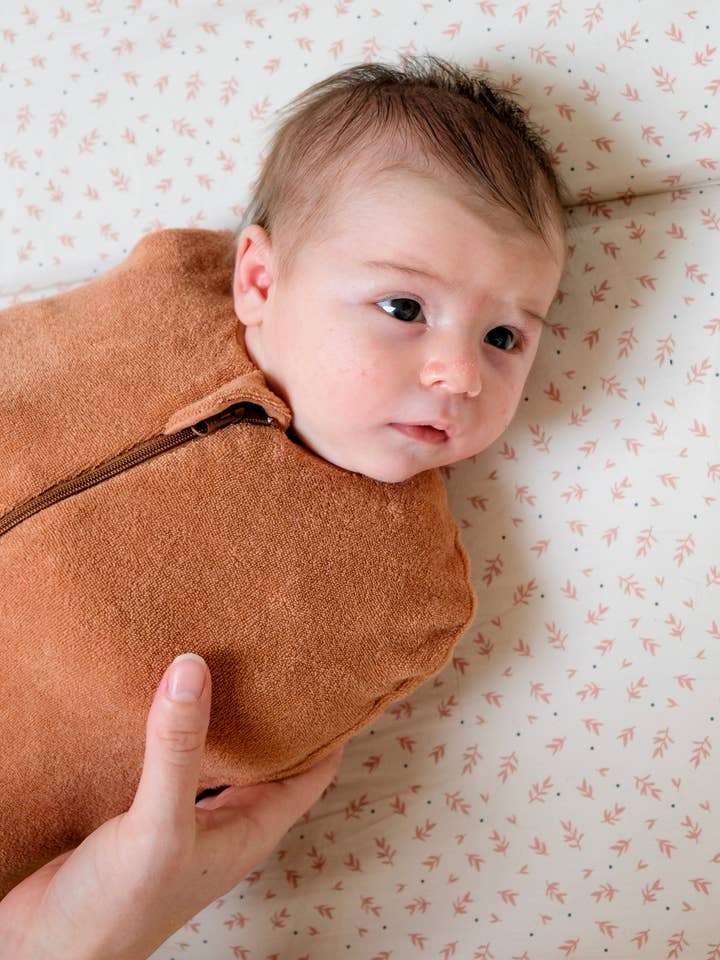 Tante Reine - Wholesale Sleepsack - Baby - “La Cassonade” swaddler1