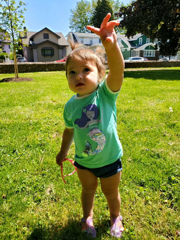 Doodle Pants – Engroshandel T-shirt - Børn – Havfrue Sequin Toddler og børn T-shirt5