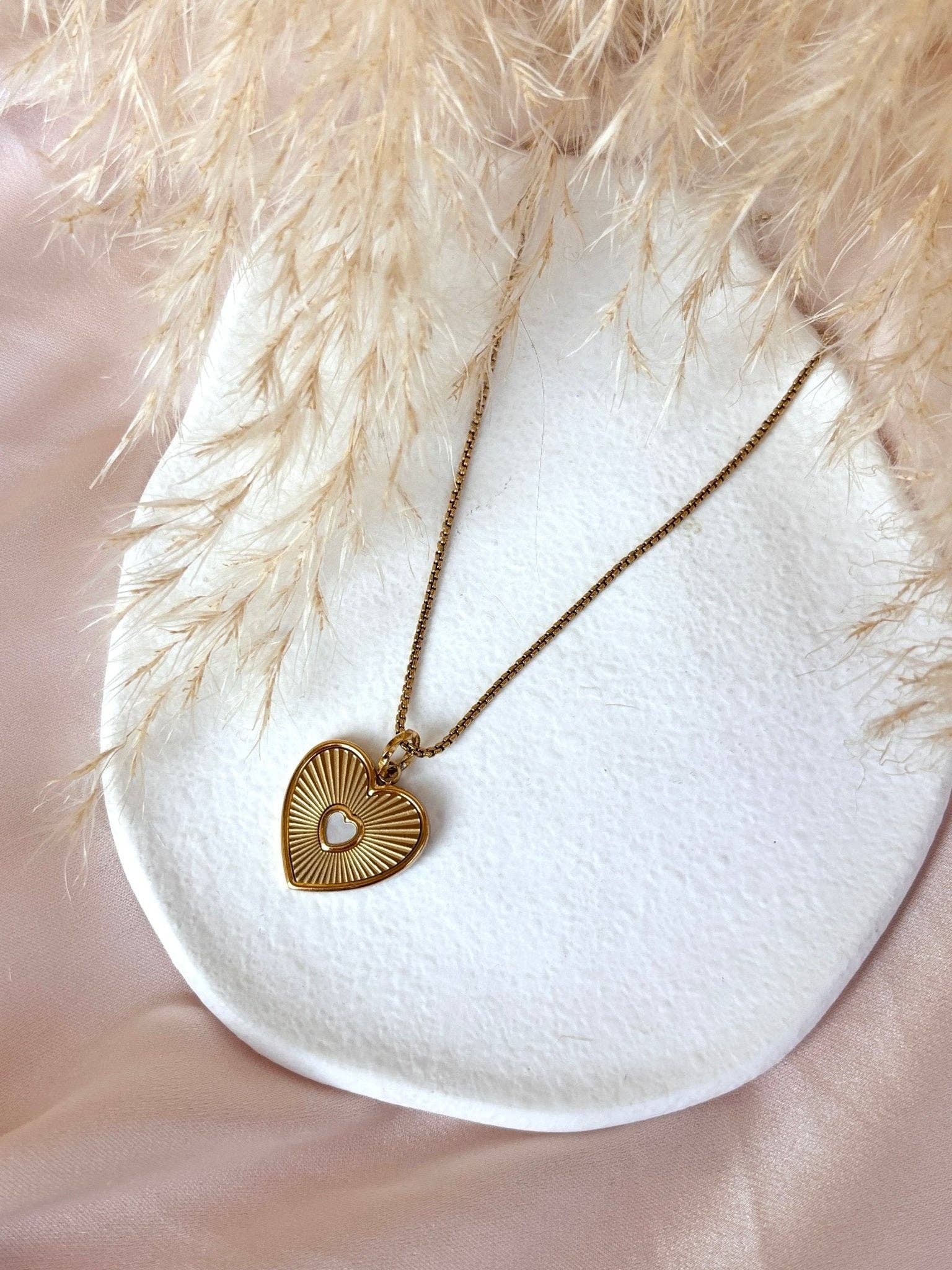 DUESTELLE ITALIA - Vente Colliers à pendentif - Cor - Collier Cœur plaqué or 18K6