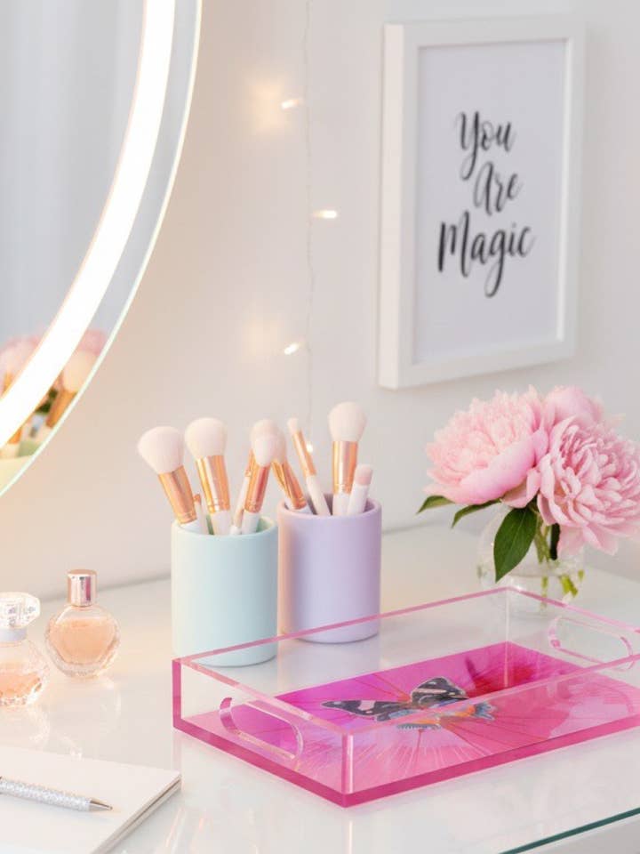 Hetrosa fjäril akrylbricka – Fuchsia Papillon för wholesale av David Stesner ArtHouse