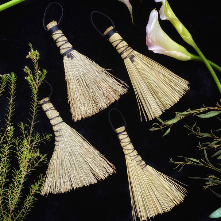 Keven Craft Rituals LLC - Wholesale Meditation Supplies - Natural Altar Brooms - 6-7” Broomcorn