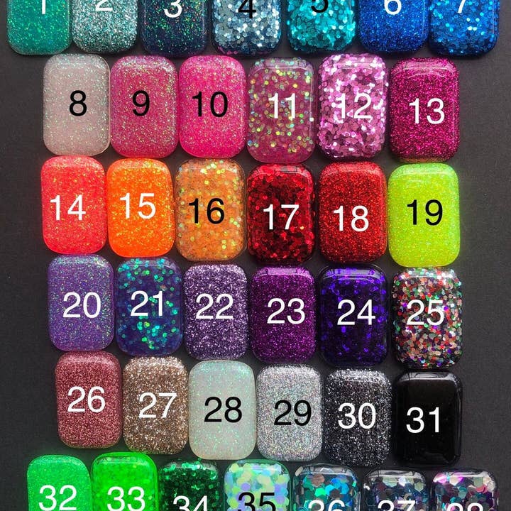 Alisha Goes Crafty - Venta al por mayor Botón/prendedor - Marcadores de rayos X de corazón con estampado animal, con 2 o 3 iniciales1