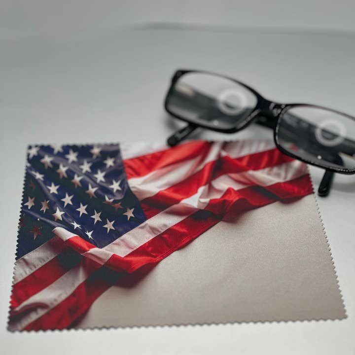 Pano de Limpeza de Lentes 6x6 com Bandeira Americana por atacado de Crooked Halo