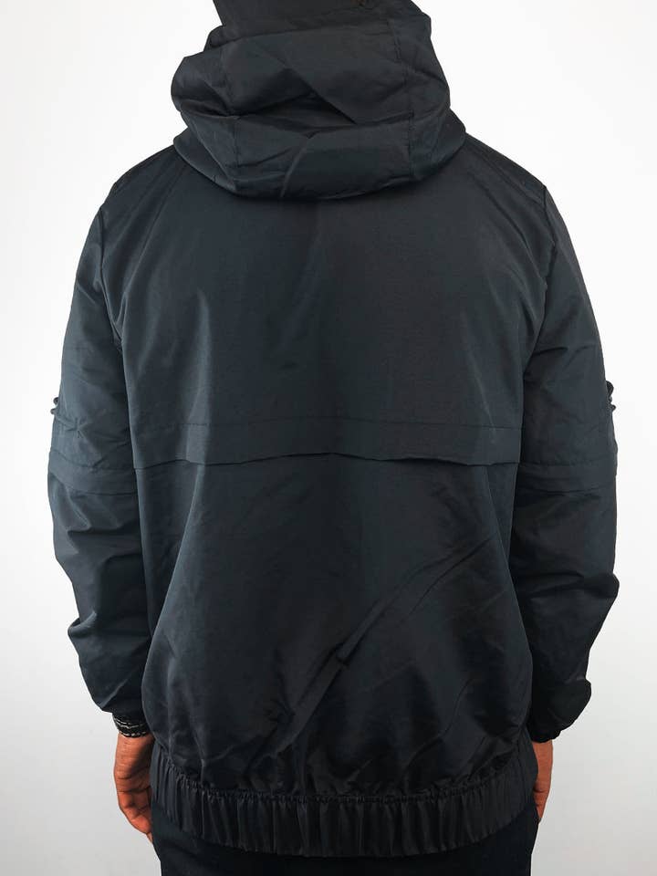 Grail - Venta al por mayor Chaqueta - Hombre - Chaqueta anorak negra impermeable GRAIL x We.Society para hombre4