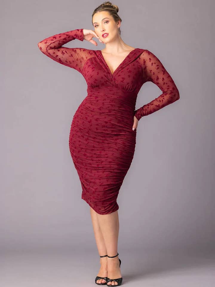 Vestido fruncido Betsey para venta al por mayor de Kiyonna