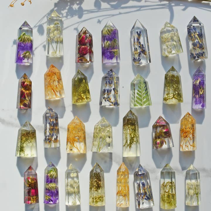 Eight Acorns Floral Preservation - Wholesale Decorative Tabletop Object - Mini floral crystal tower obelisk - desk décor10