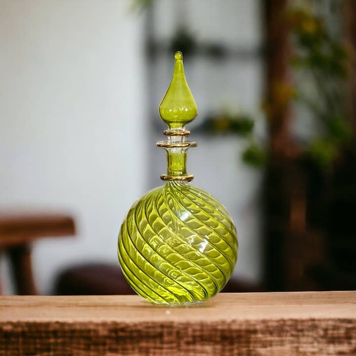 LesTroisPyramides - Wholesale Decorative Tabletop Object - Green Ribbed Blown Glass Perfume Bottle In 14 K Gold
