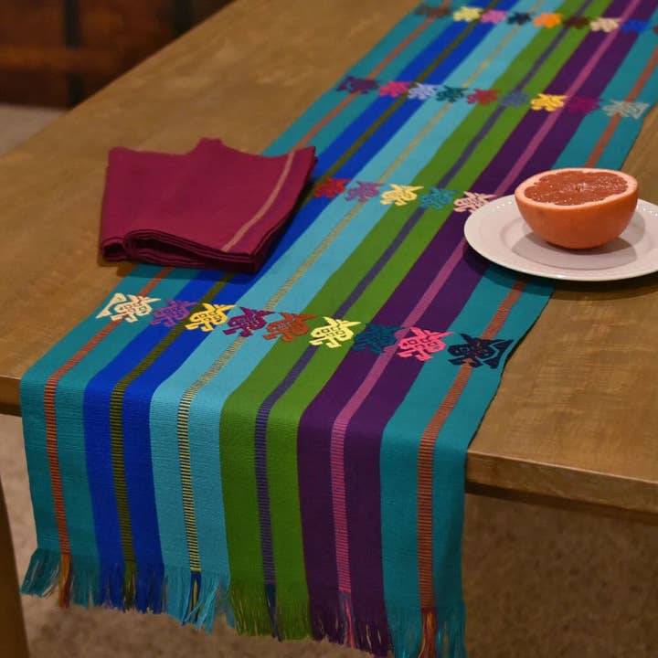 Mayamam Weavers - Wholesale Table Runner - Artisan Made Guatemalan Hand Woven Celebration Table Runner18