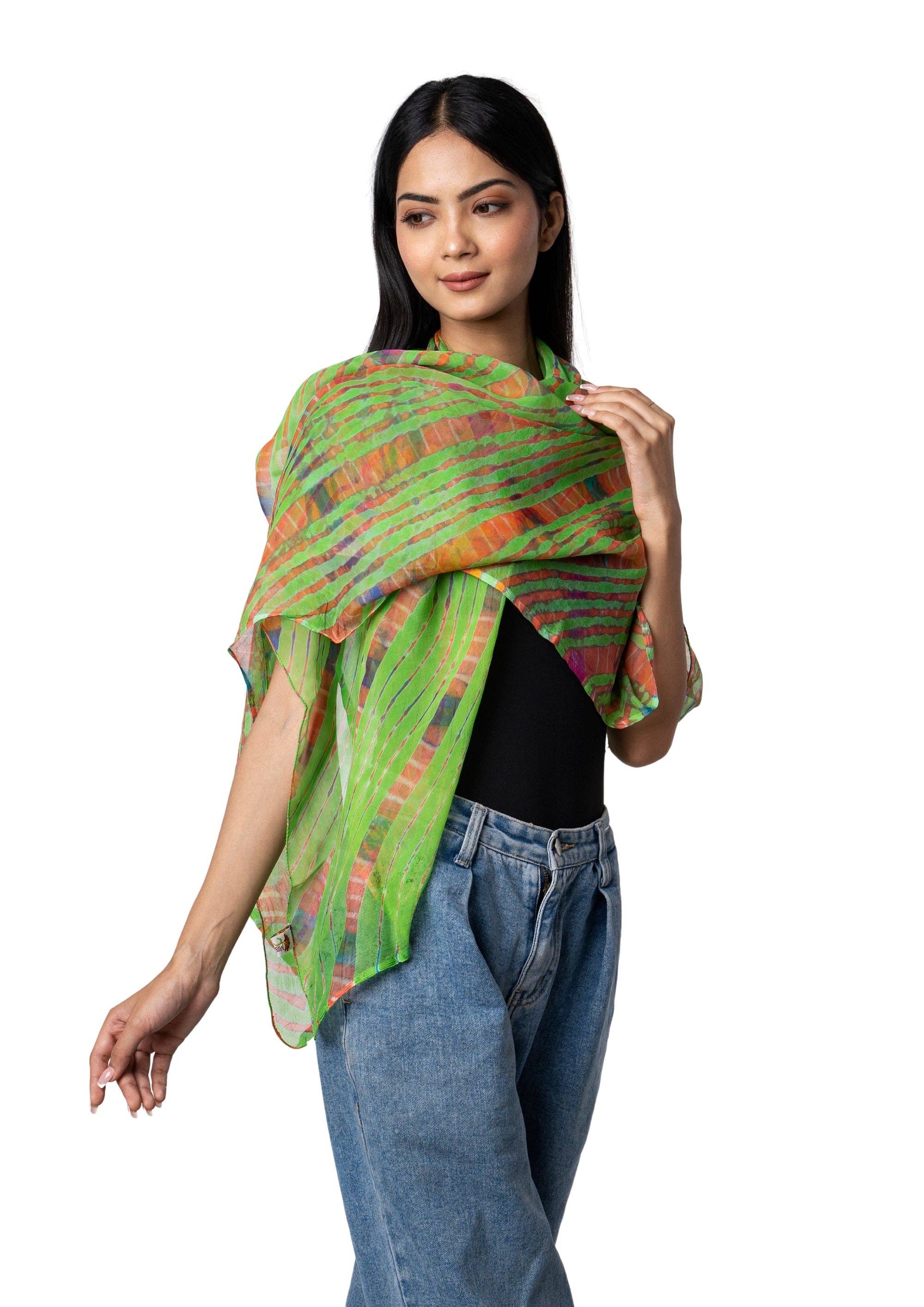 MALINI FASHION DESIGN PRIVATE LIMITED - Wholesale Scarf - Women's - Sciarpa quadrata in Seta Chiffon con tintura manuale colore verde3