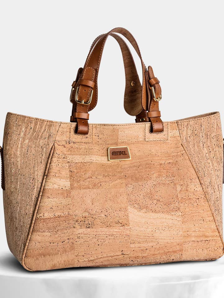Handväska i naturlig kork och axelremsväska för wholesale av StudioCork