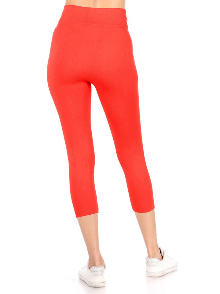 MOA COLLECTION - Wholesale Athletic/Lounge Leggings - Women's - Women's Casual Solid Seamless Capri Leggings17
