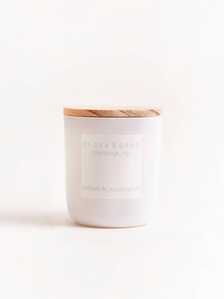 Holiday Scent — Balsamtanne, Eukalyptus — 12 oz Soja-Kerze für den Großhandel von Of Sea & Sand Montauk
