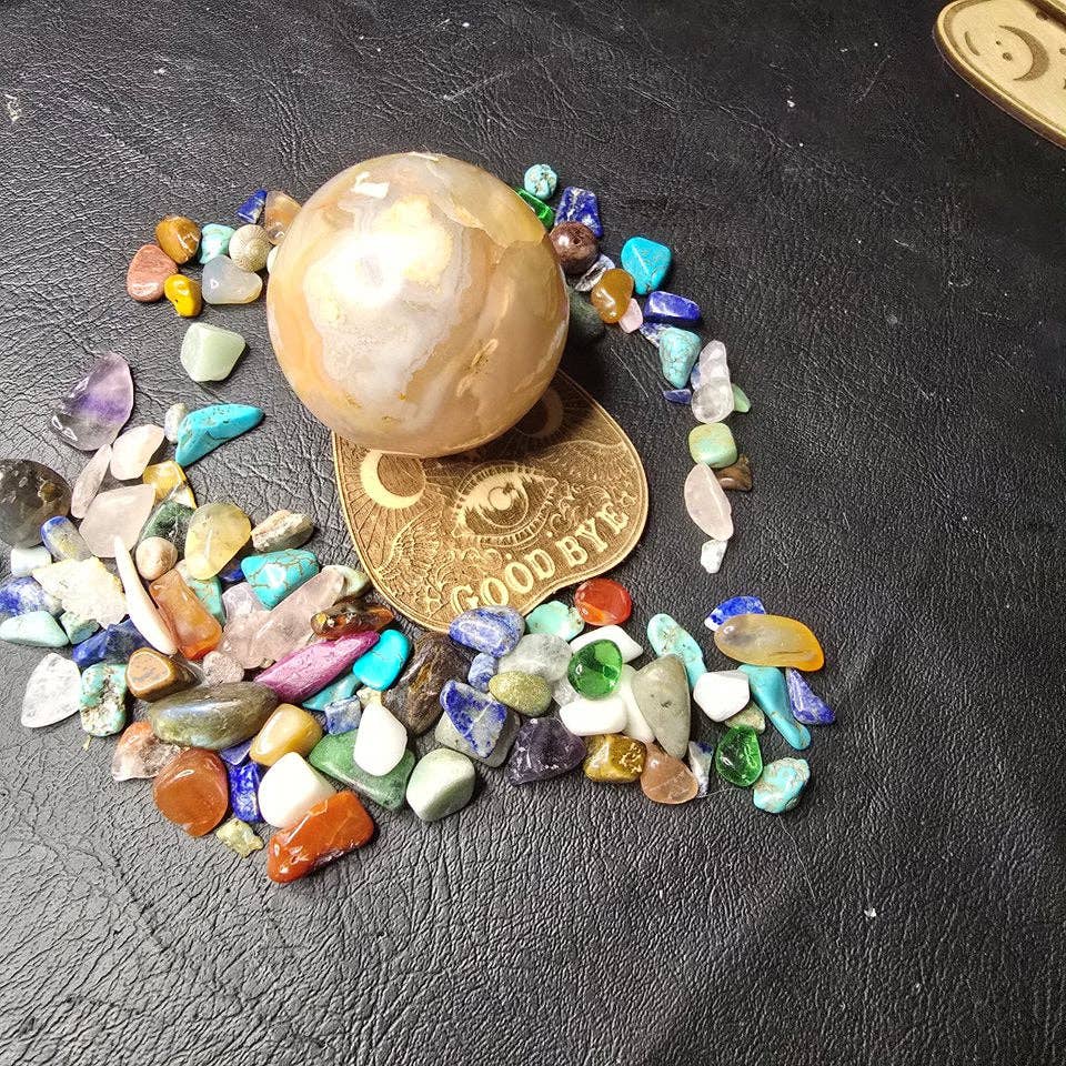 Eclectic Wallflower Boutique – Engroshandel Spirituelle sten og krystaller – Krystalkugleholder8