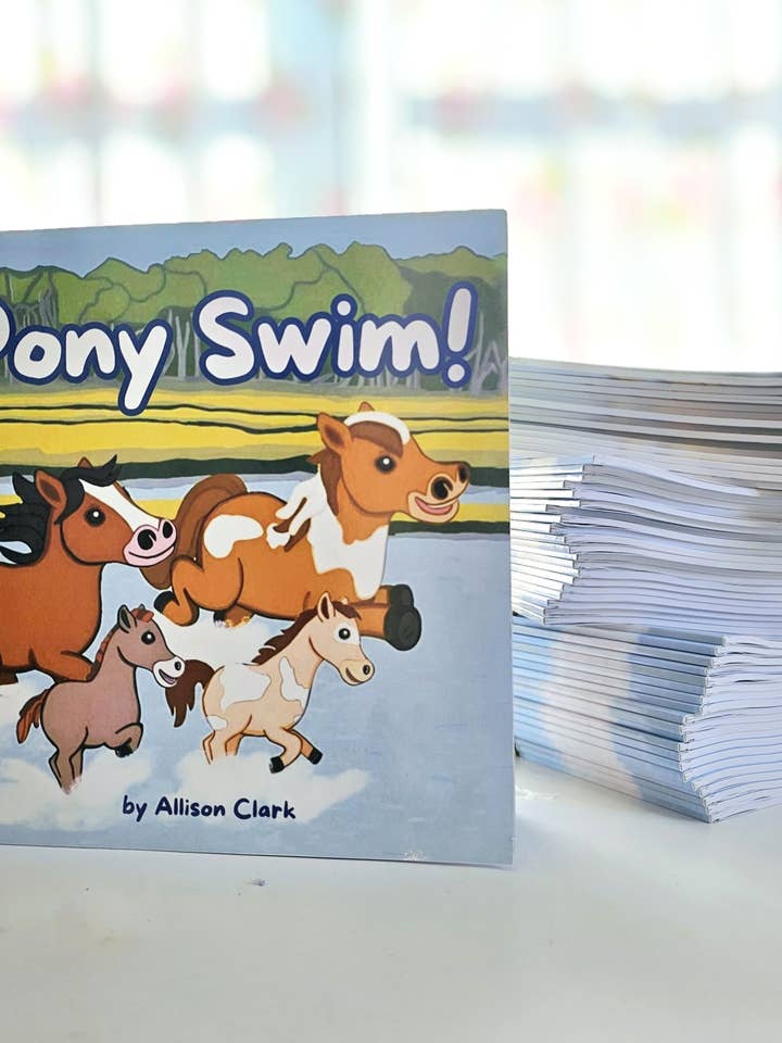 Pony Swim ! Exemplaire dédicacé - Couverture souple pour la vente par Books By Digital Gravity
