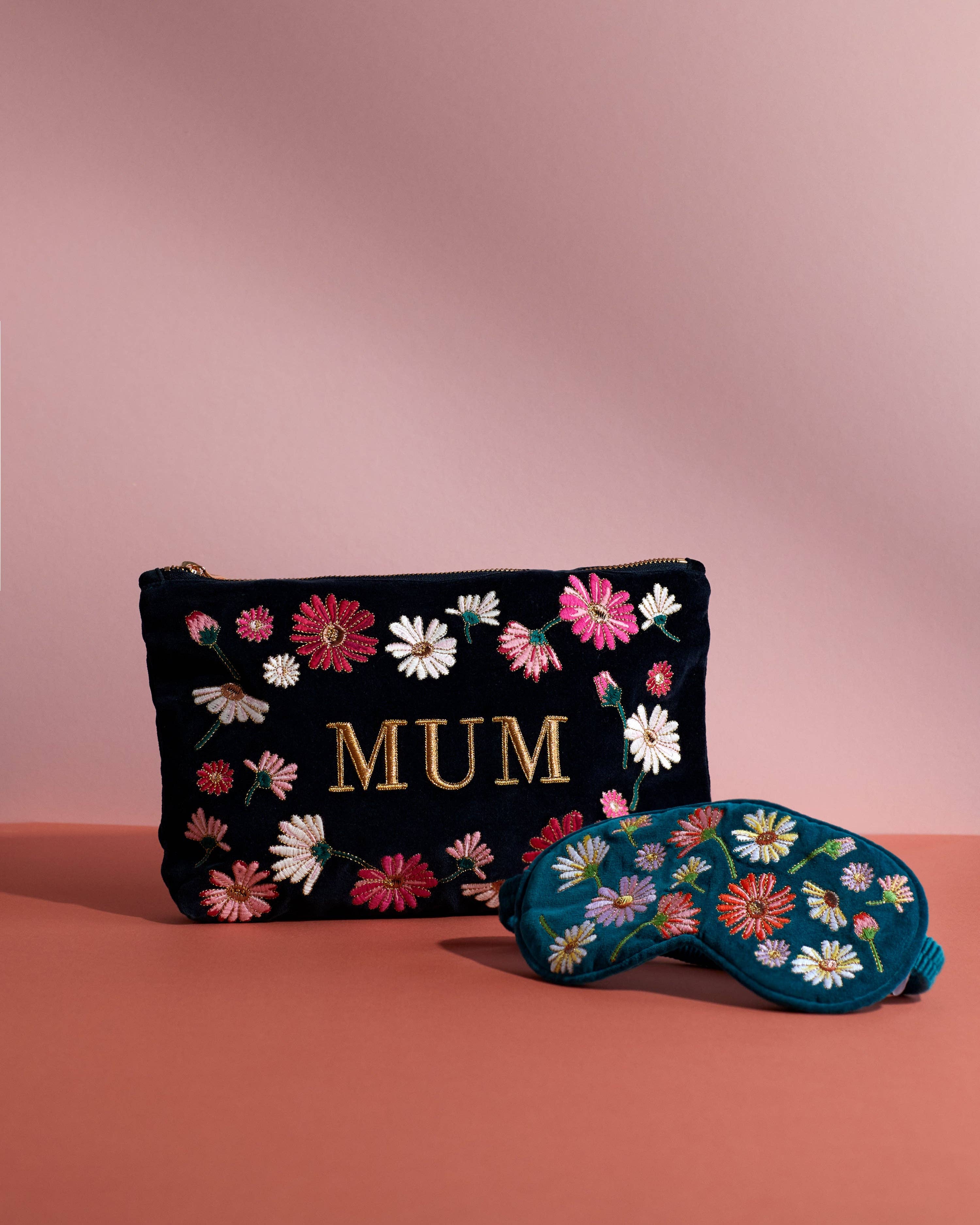 Charcoal Floral Mum Everyday Pouch for wholesale on Faire7