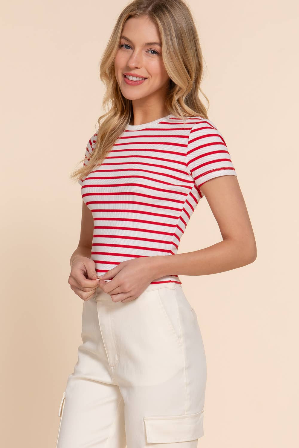 Active Basic | Active USA - Vendita all'ingrosso Top in maglia - Donna - Top a righe in cotone a costine con maniche corte e collo rotondo2