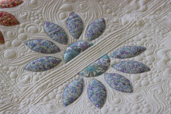 Free Bird Quilting Designs - Wholesale Quilt - 4. Divided Blooms Pattern11