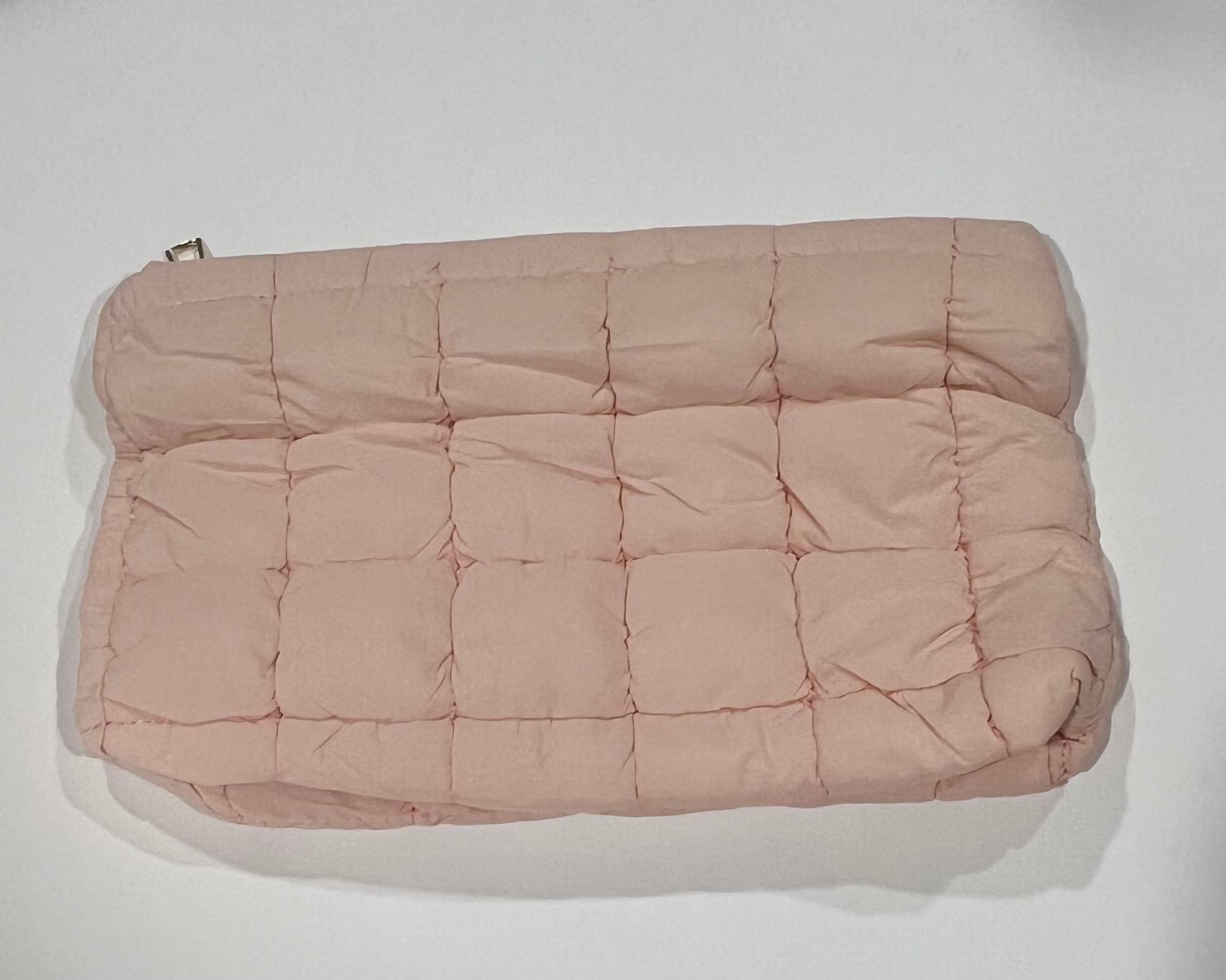 lil darlings inc - Vente Trousses de maquillage/cosmétique - Trousses de maquillage en nylon Puffer2