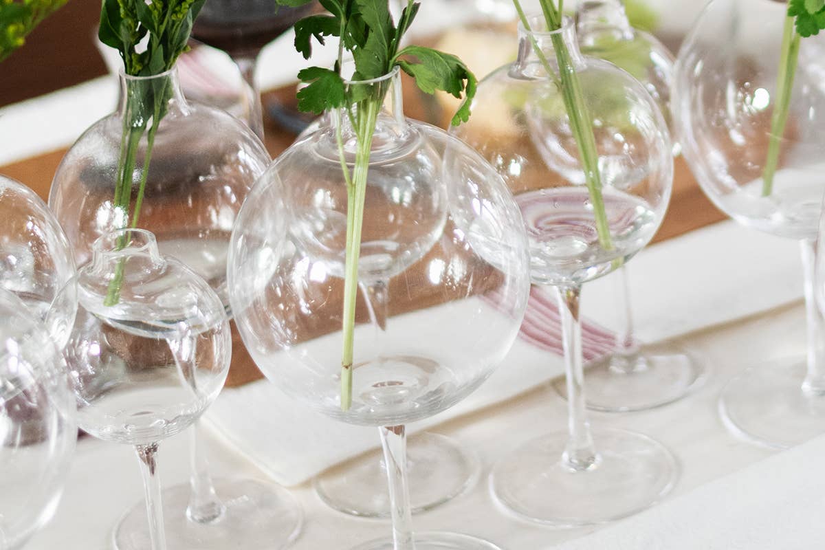 etúHOME - Vente Vases - Grand vase à fleurs en forme de verre à vin transparent7