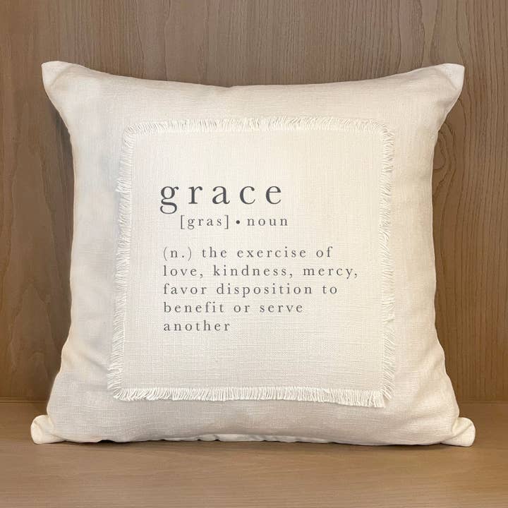 Housse de coussin Grace Definition pour la vente par Second Nature by Hand