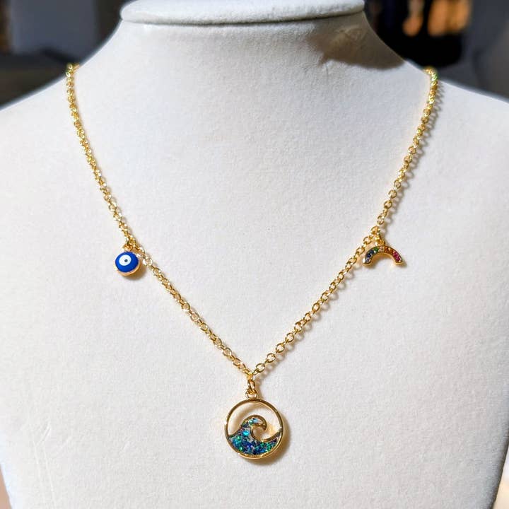 Opal-bølge vedhængshalskæde - forgyldt for engroshandel hos TillyPad Studios