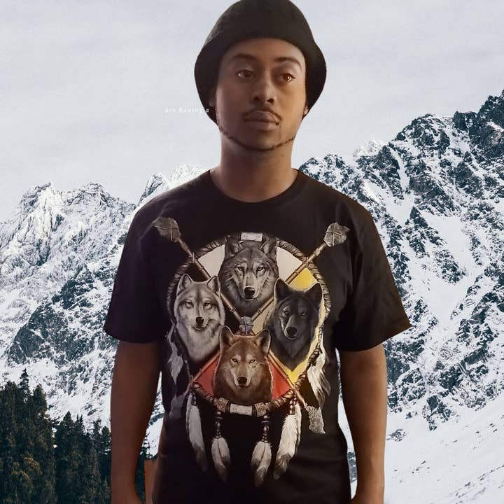 3D nyeste Wolf Dreamcatcher Unisex indiansk skjorte for engroshandel hos Worldwide Souvenir Mart