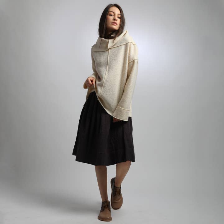 Knotium - Wholesale Knitted jumper – Women′s - JAMIE Loose Boiled Wool Sweater with High Split TurtlenecK1