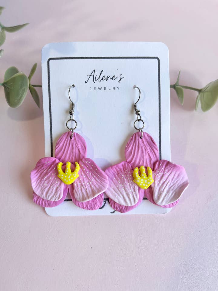 Orecchini Orchid - Rosa per la vendita all'ingrosso da parte di Ailene’s Jewelry Bakery