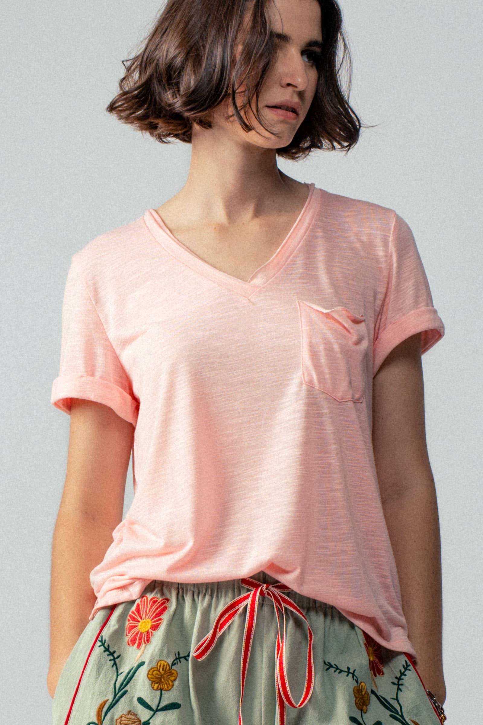 Urban Daizy - Wholesale T-Shirt - Women's - Rolled Sleeve V-Neck Pocket Tee21