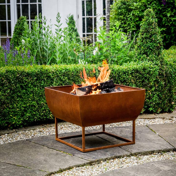 Ivyline - Wholesale Fire Pit - Outdoor Windermere Metal Firebowl