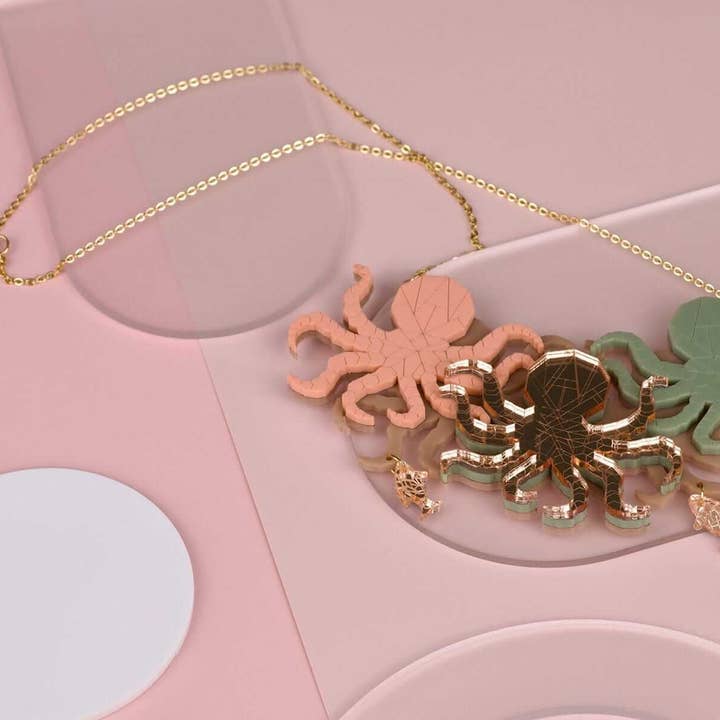 Little Geraldine - Wholesale Bib necklace - Octopus Necklace1