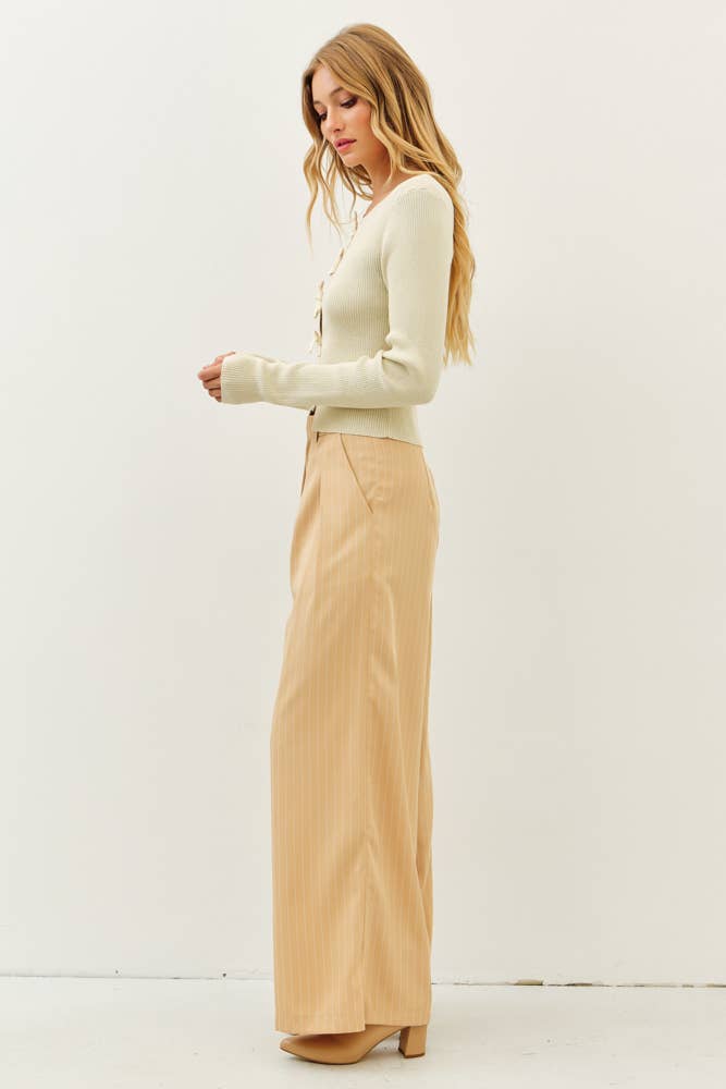 idem ditto – Großhandel Strickpullover – Damen – BOLD STATEMENT METALLIC STRICKPULLOVER MIT SCHLEIFEN16