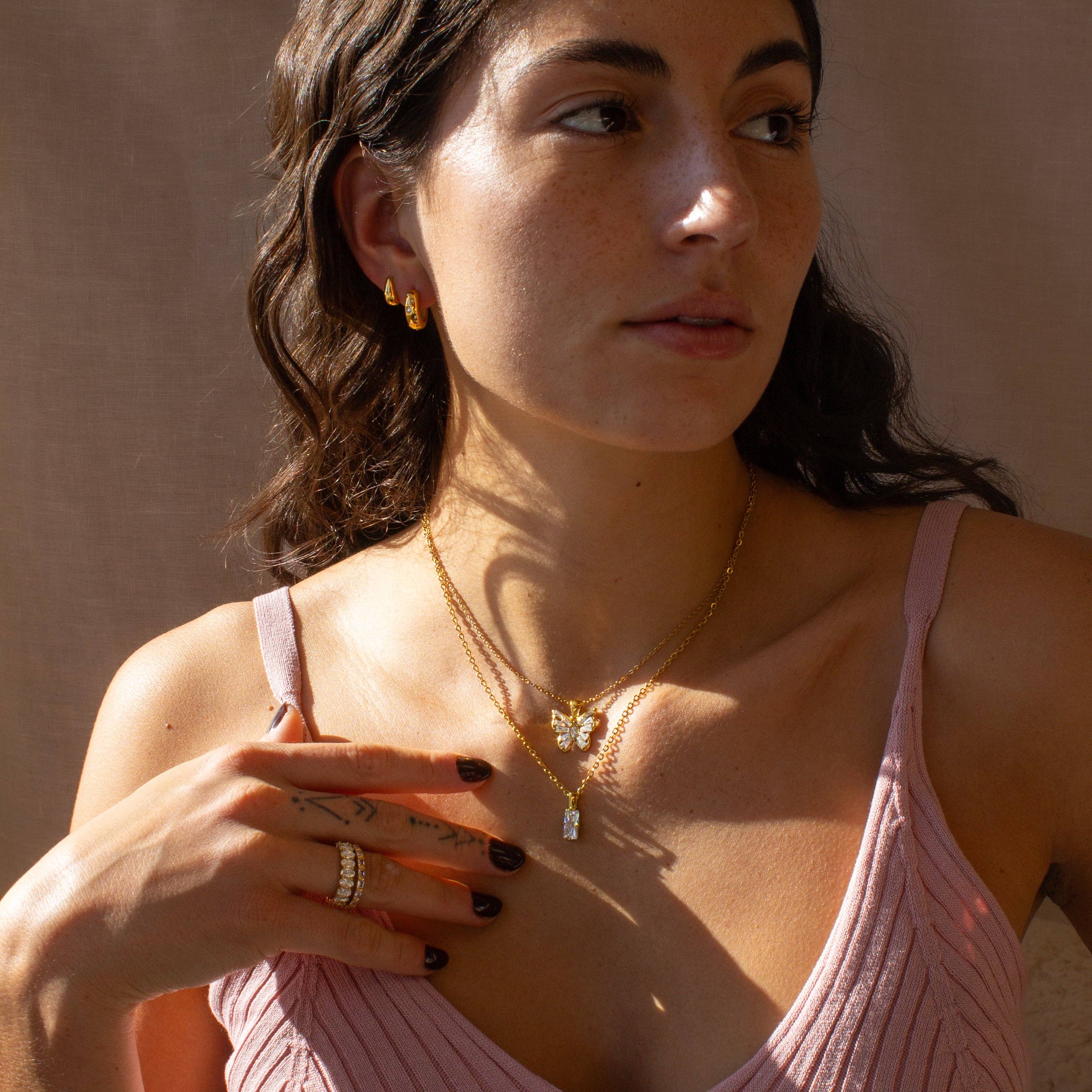 CARIS Jewelry - Wholesale Pendant/Charm Necklace - Vivian Baguette Pendant Necklace3