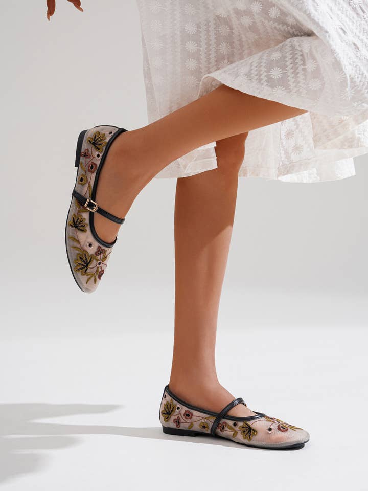 CEREZA - Wholesale Flats - Women's - Flower Embroidery Pattern Mary Janes ballet flats2