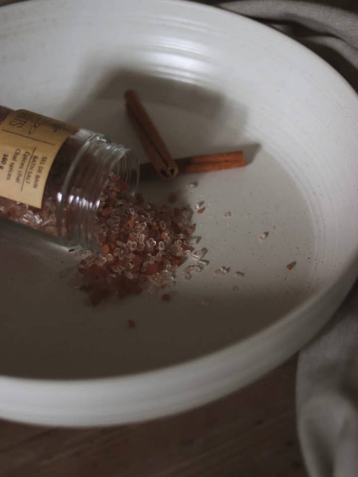 Sel de bain aux épices chaï pour la vente par Zarits Verte Planète