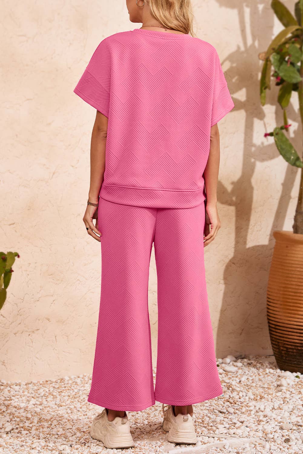 Aapparella - Wholesale Lounge Set - Women's - Women Multi-colored Textured T Shirt and Pants Set | S-2XL17