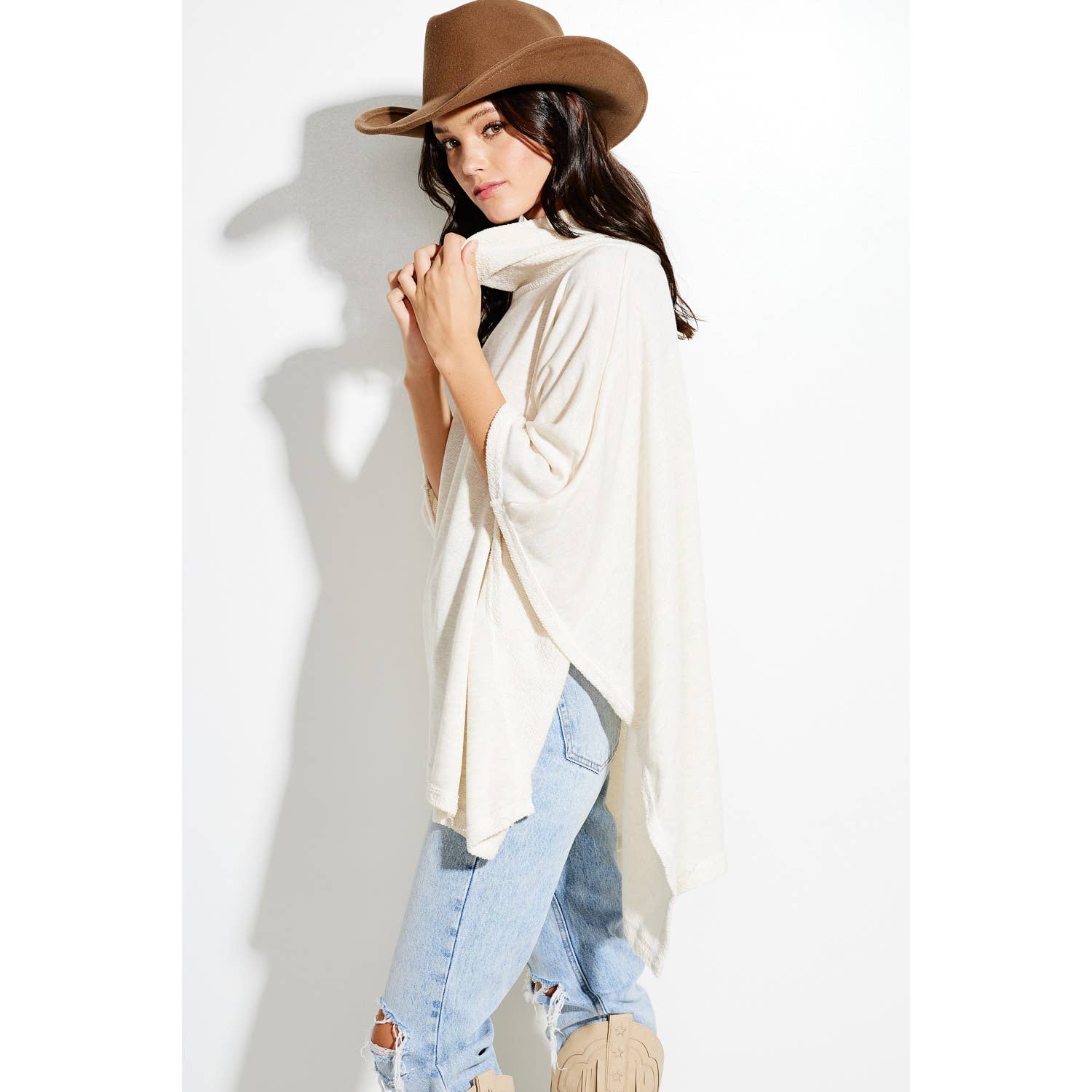 Phil Love – Großhandel Poncho – Damen – Solider Poncho mit Rollkragen20