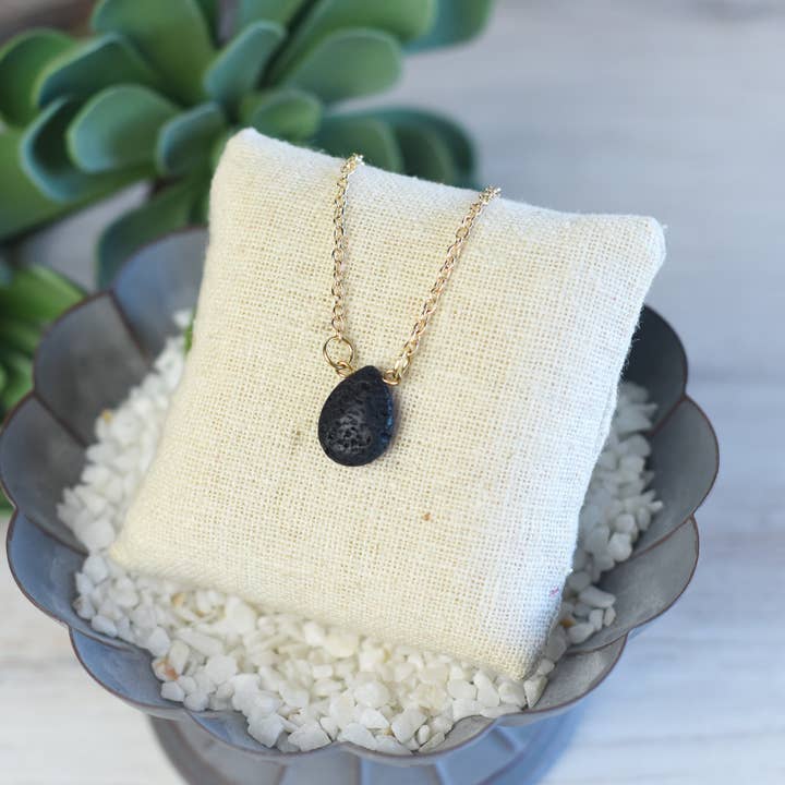 Lauren Lane - Wholesale Pendant/charm necklace - Essential Oil Lava Stone Pendant Necklaces1