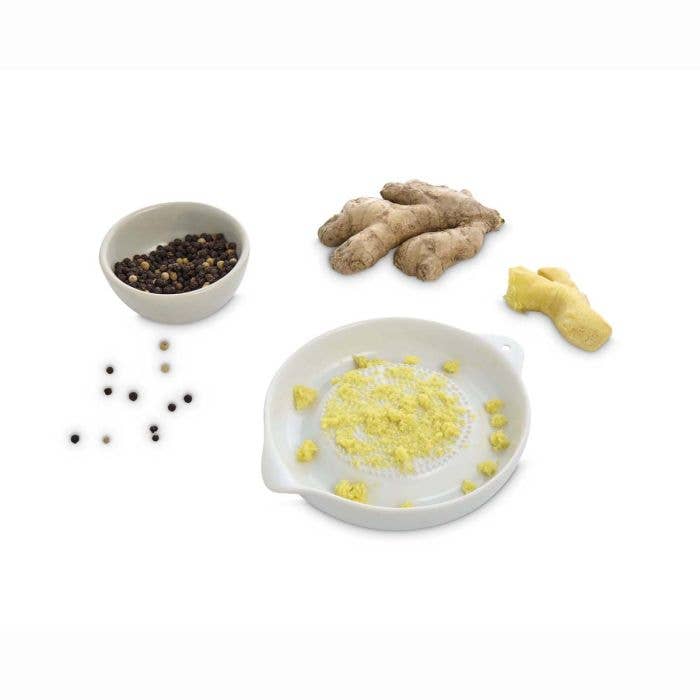 HIC - Harold Import Co. - Wholesale Kitchen Tool/Gadget - Helen's Asian Kitchen Ginger Grater Bowl With Spout1