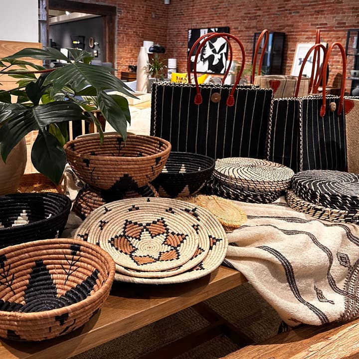 Shebobo – Großhandel Platzdeckchen – Dabu runde Spiralscheiben-Untersetzer und Platzsets aus Raffia-Stroh7