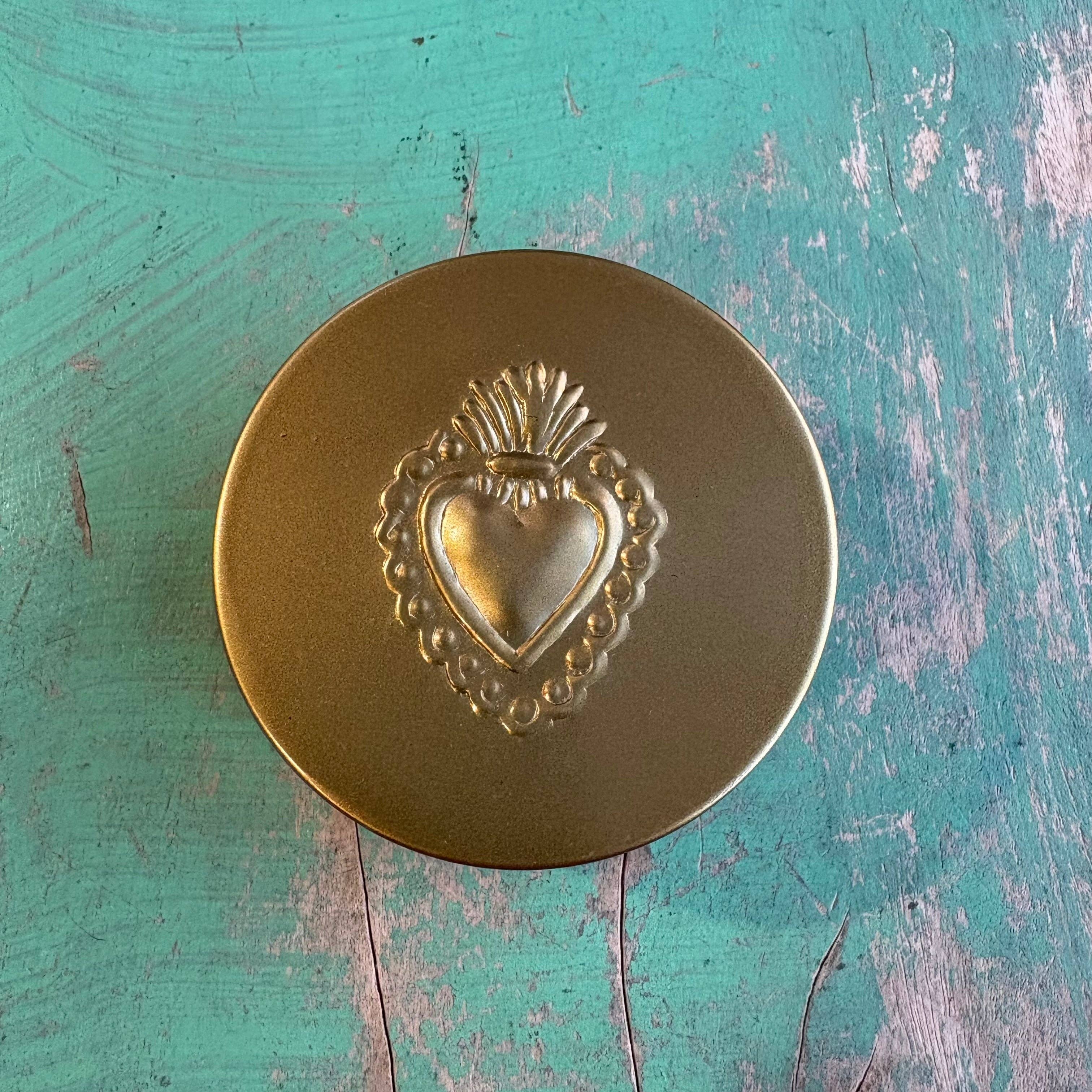 Love and Honor Jesus LLC - Wholesale Decorative Box - Round Gold Boxes1