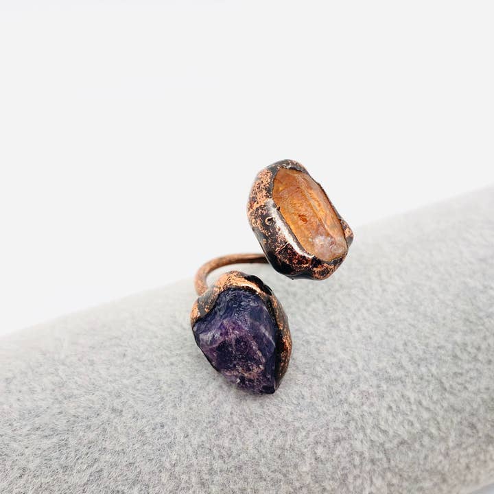 Mio Queena - Wholesale Cocktail/Statement Ring - Natural Stone Irregular Fluorite Crystal Adjustable Ring -CS