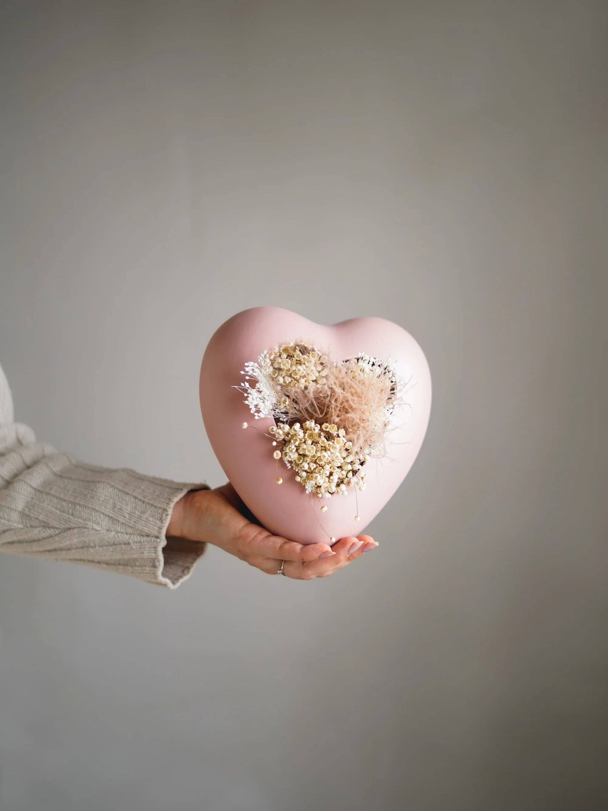 CerAmor CerĂ¢mica - Wholesale Decorative Jar - Greater Love Jug