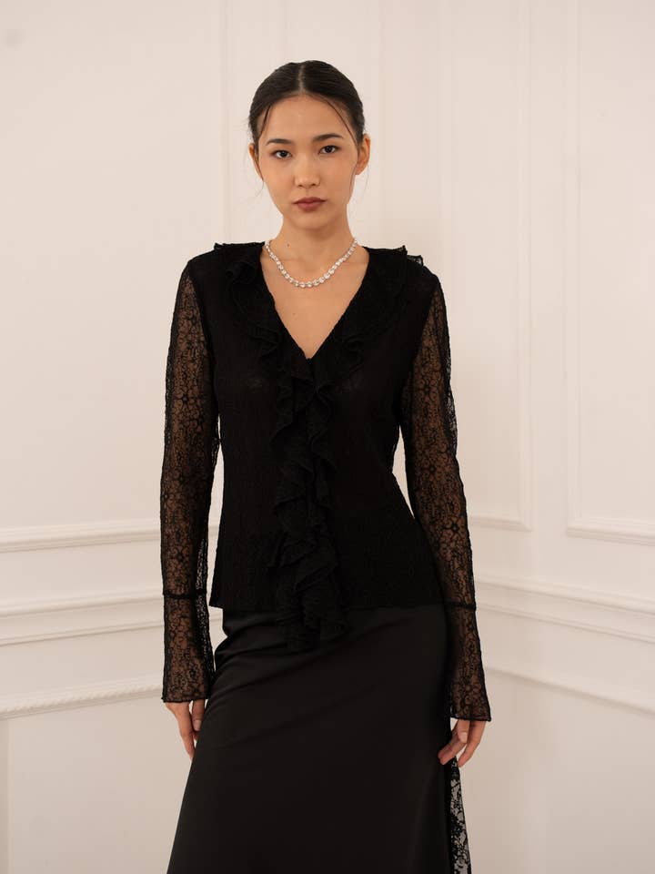 CHOKLATE PARIS - Wholesale Blouse - Women's - Lace blouse with ruffled V-neck - 80993-16