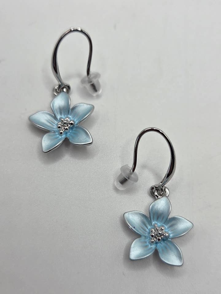 Boucles d'oreilles Fleur Délicate pour la vente par Captiva Blu Jewelry