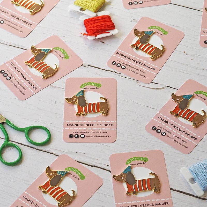 Caterpillar Cross Stitch - Wholesale Embroidery/Cross Stitch Supplies - Sausage Dog Dachshund Magnetic Needle Minder1