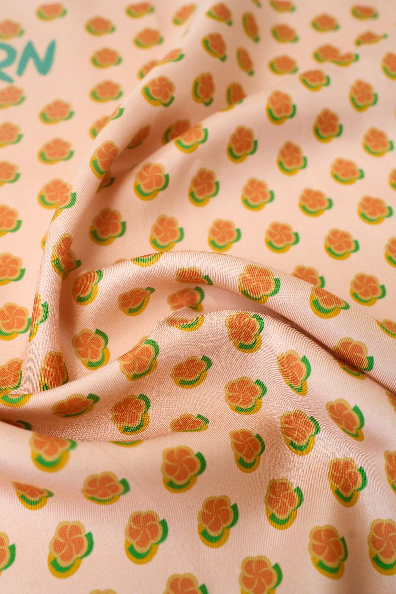 orange „Pandita hunden“ Silke Bandana - Orange for engroshandel på Faire7