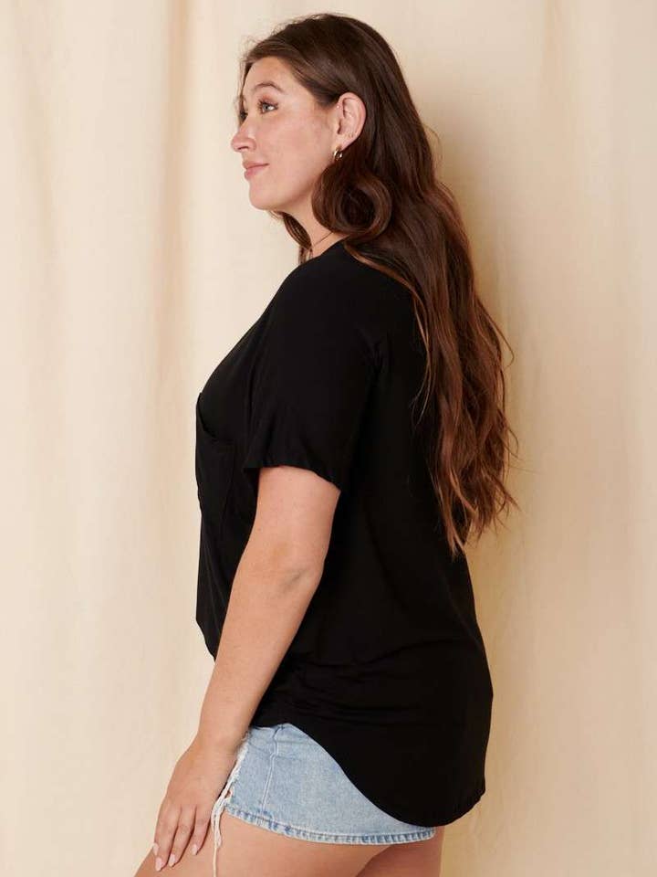 mittoshop - Wholesale T-Shirt - Women's - BT5074PL-PLUS BAMBOO FABRIC POCKET V-NECK TEE2