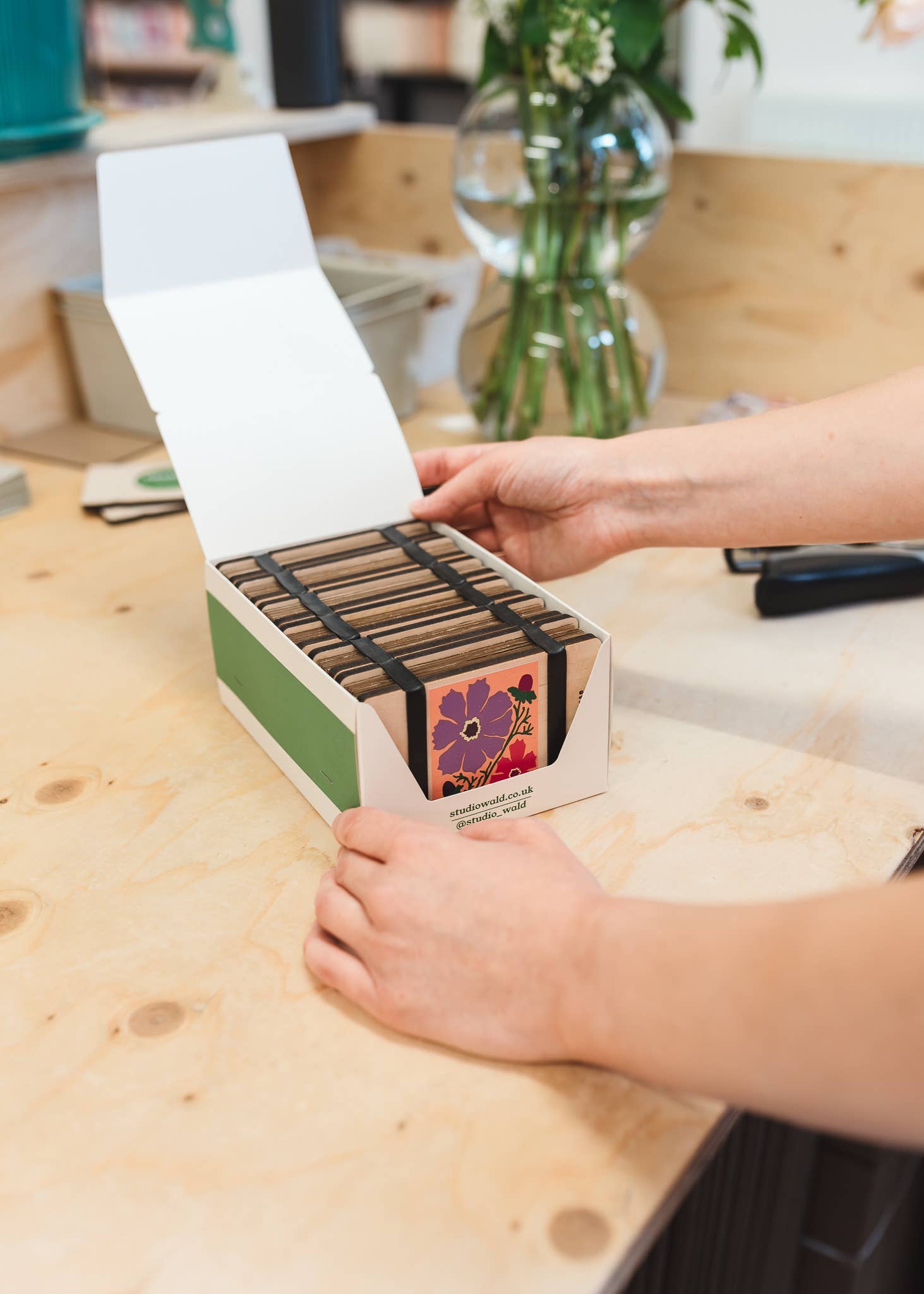 Studio Wald - UK Made – wholesale DIY-pysselkit – Pocket Flower Press - Cosmos2