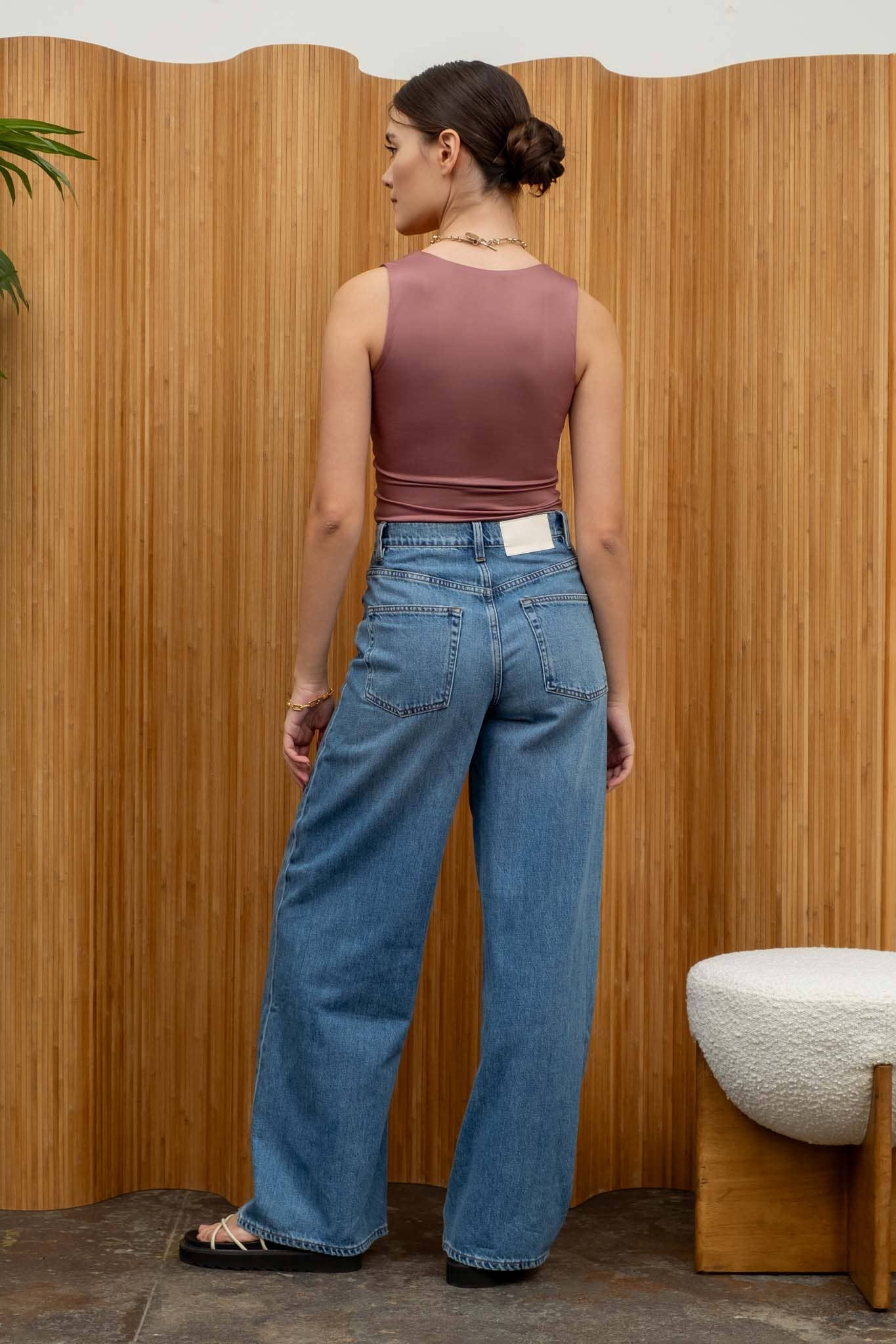 The Workshop Studio - Wholesale Knit Top - Women's - REVERSIBLE SCOOP NECK SLEEVELESS KNIT TANK TOP48